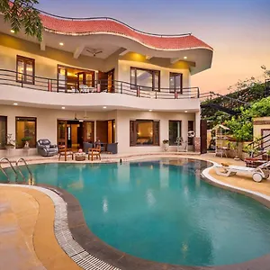 Stayvista's Prakriti Farms With Outdoor Pool, Complimentary Breakfast And Hi-tea Villa